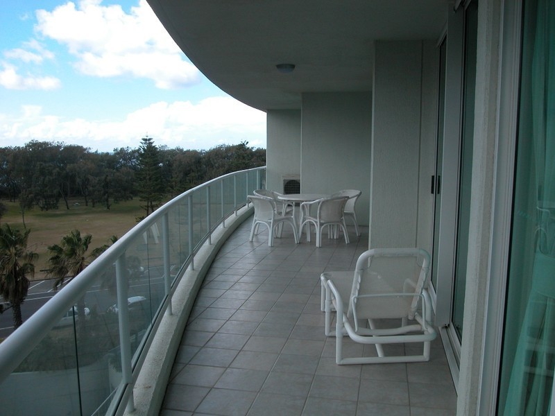 Broadbeach QLD 4218