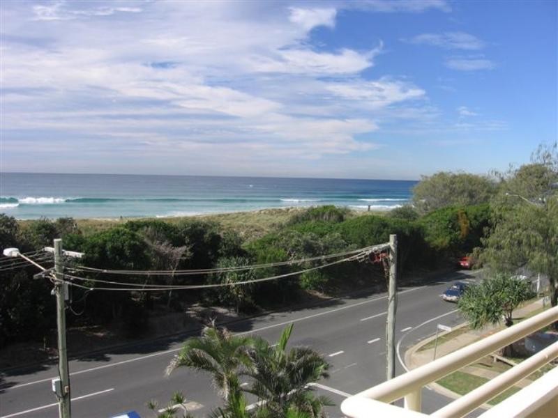 11/3508 Main Beach Parade, Main Beach QLD 4217