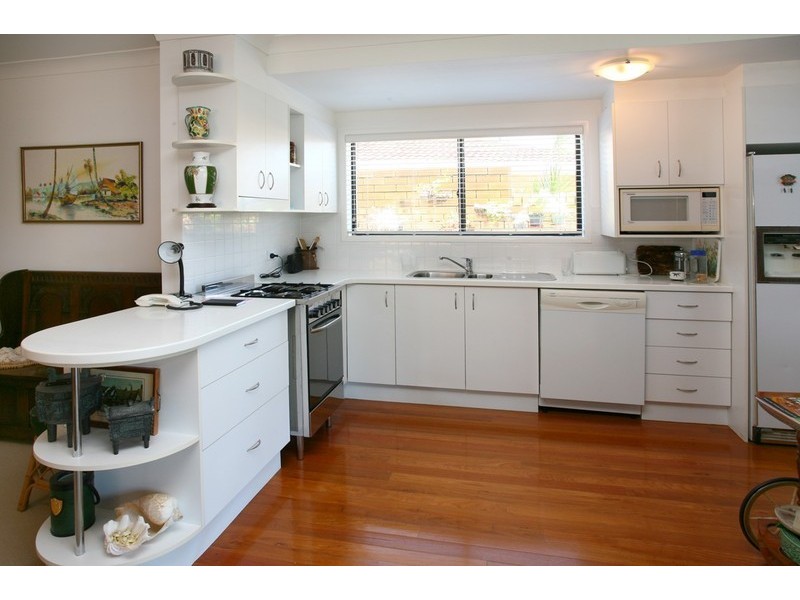 66 Boomerang Crescent, Sorrento QLD 4217