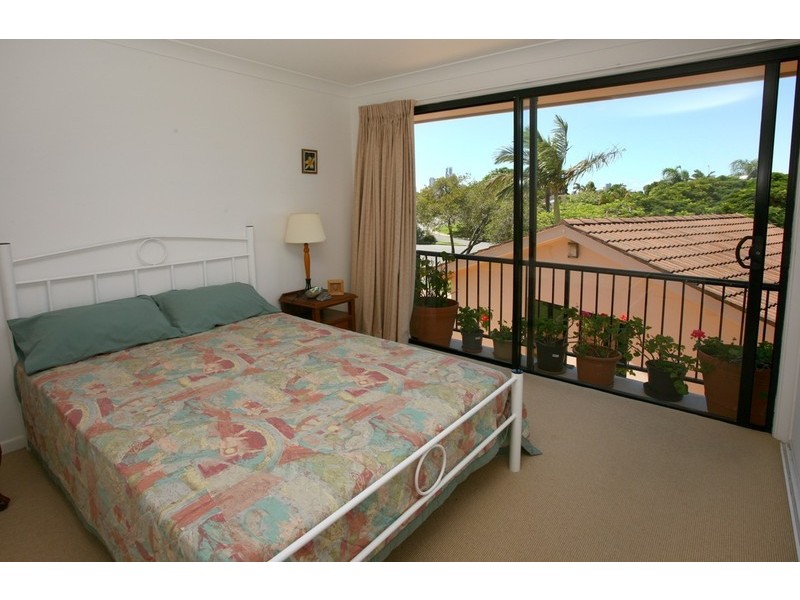 66 Boomerang Crescent, Sorrento QLD 4217