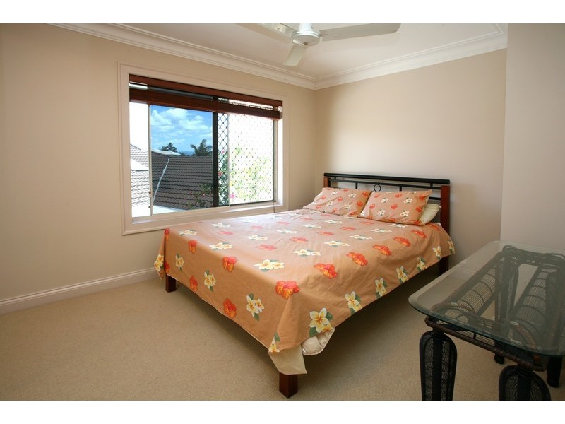 66 Boomerang Crescent, Sorrento QLD 4217