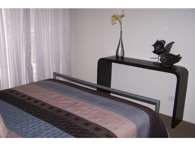 90 Albatross Avenue, Mermaid Beach QLD 4218