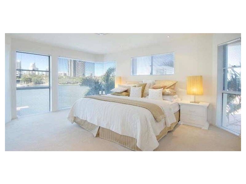 Isle Of Capri QLD 4217