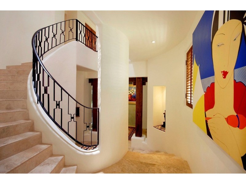 17 Hedges Avenue, Mermaid Beach QLD 4218