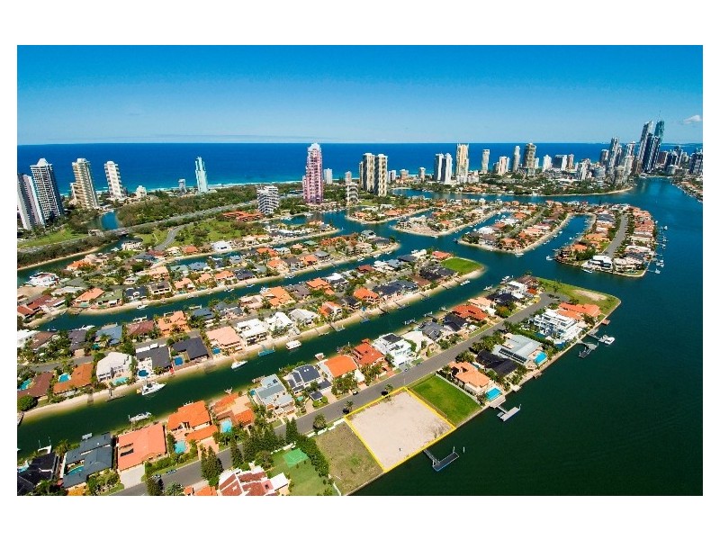 127 Commodore Drive, Surfers Paradise QLD 4217