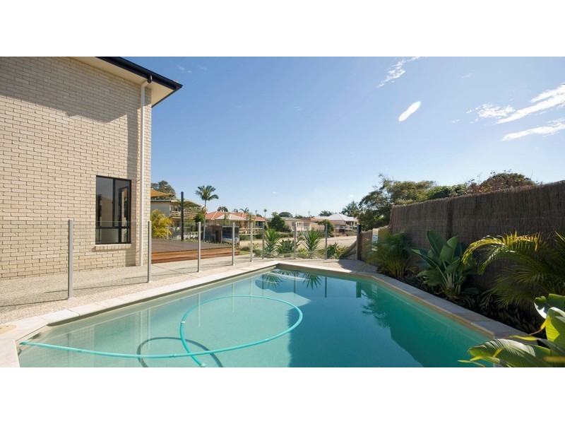 35 Merrimac Boulevard, Broadbeach Waters QLD 4218