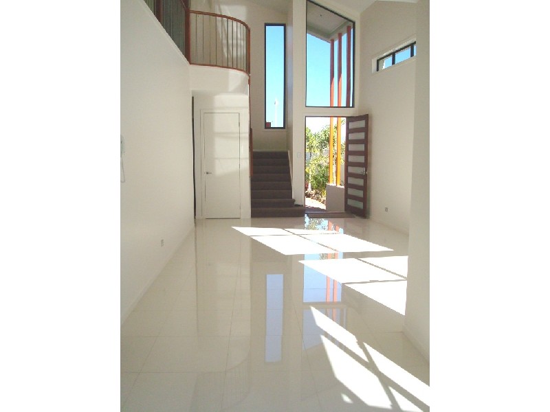7023A Circa Vista Drive, Benowa QLD 4217