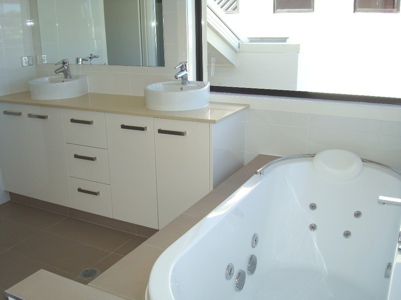 7026A Circa Vista Drive, Benowa QLD 4217