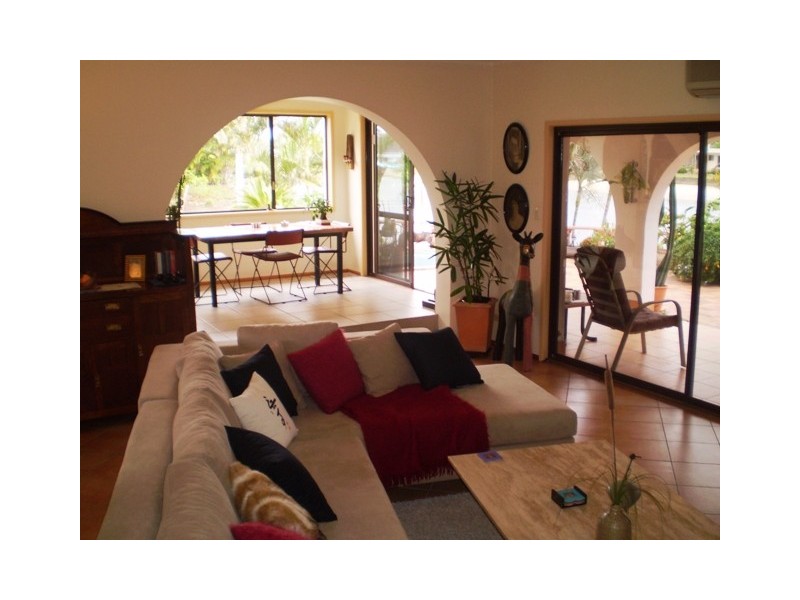 Broadbeach Waters QLD 4218