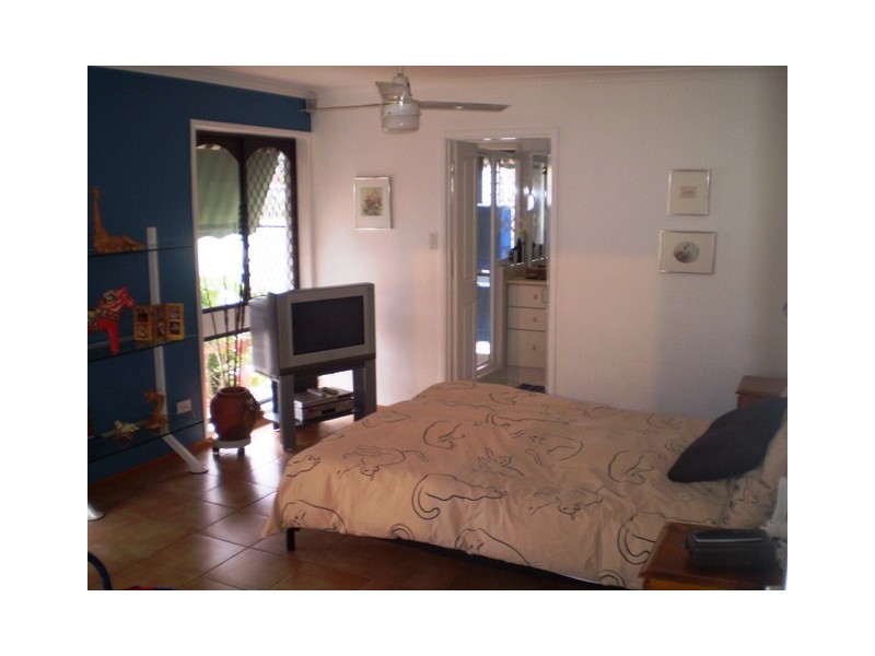 Broadbeach Waters QLD 4218