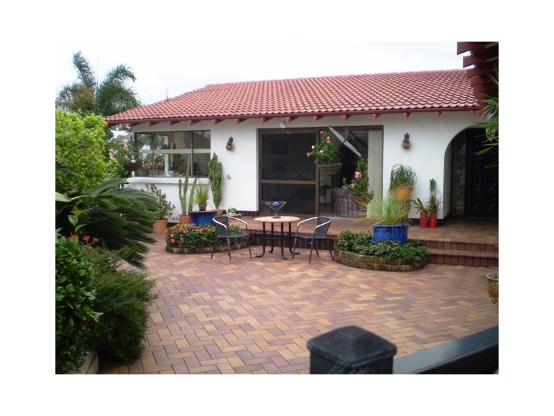 Broadbeach Waters QLD 4218