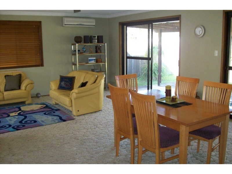 81 Cypress Drive, Broadbeach Waters QLD 4218