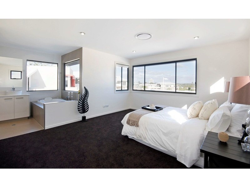 7022 Circa, Royal Pines Riverside, Benowa QLD 4217