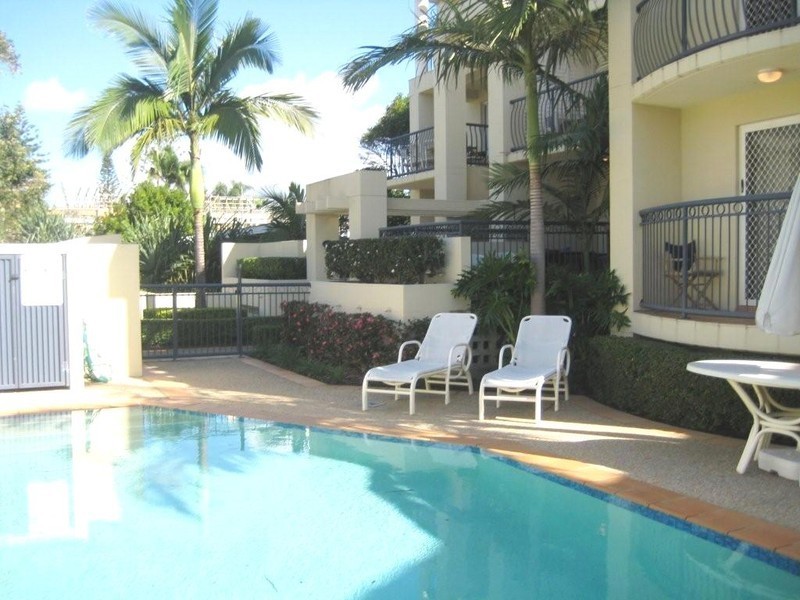 58 Petrel Avenue, Mermaid Beach QLD 4218