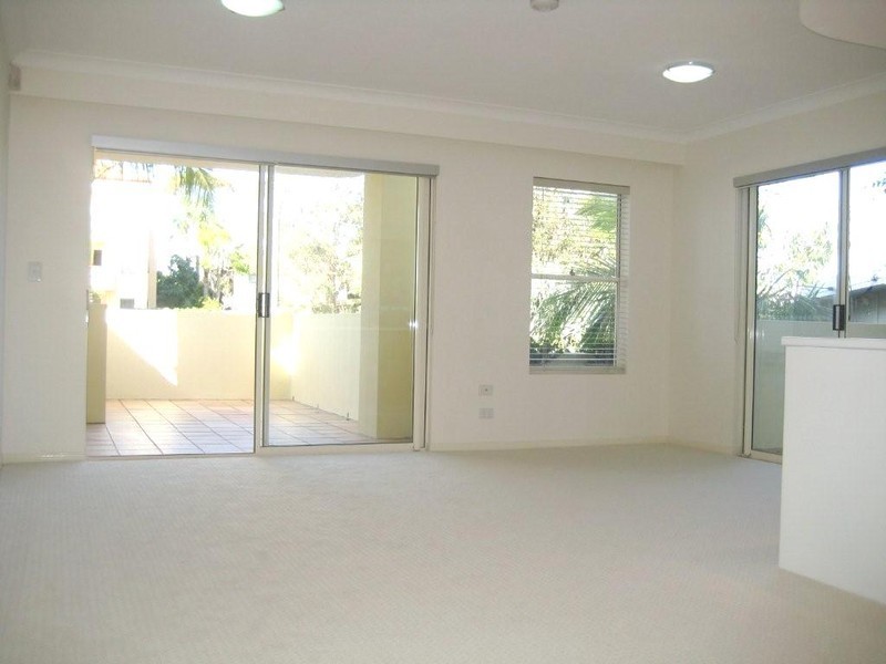 58 Petrel Avenue, Mermaid Beach QLD 4218