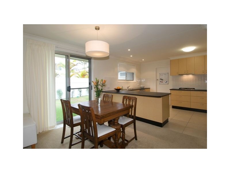 38 The Corso, Isle Of Capri QLD 4217