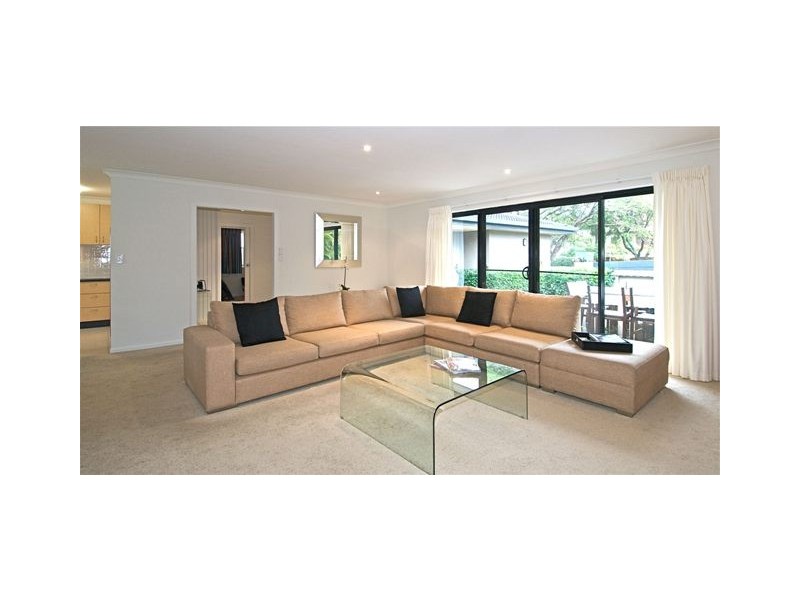 38 The Corso, Isle Of Capri QLD 4217