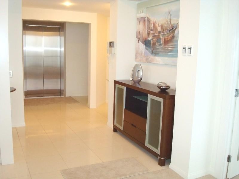 67/2894 Gold Coast Highway, Surfers Paradise QLD 4217