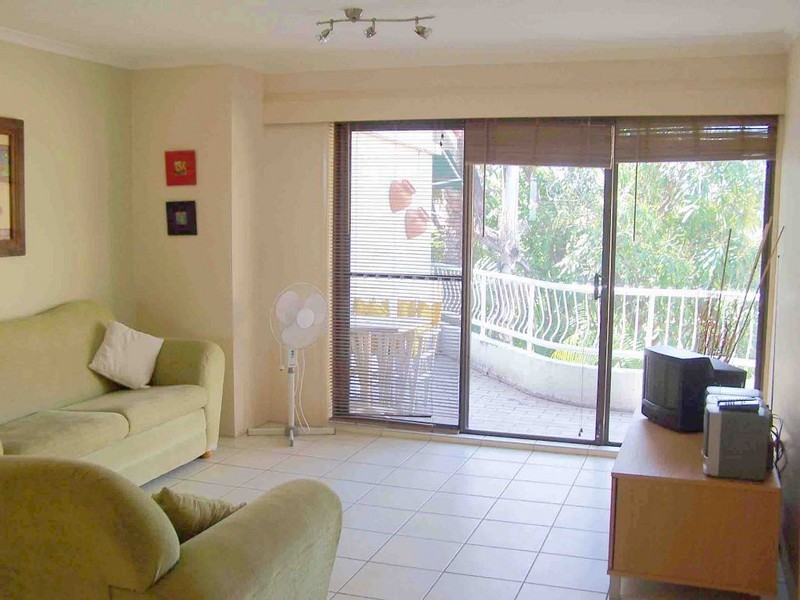 9/123 Seagull Avenue, Mermaid Beach QLD 4218