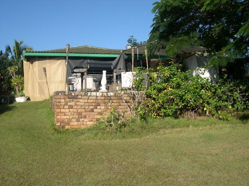 89 T E Peters Drive, Broadbeach Waters QLD 4218