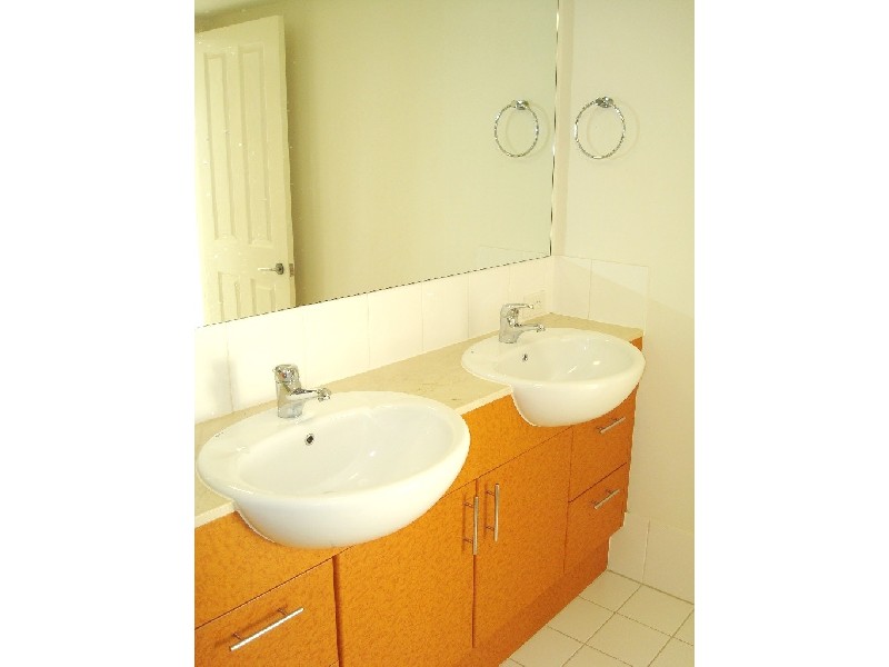 48/2894 Gold Coast Highway, Surfers Paradise QLD 4217