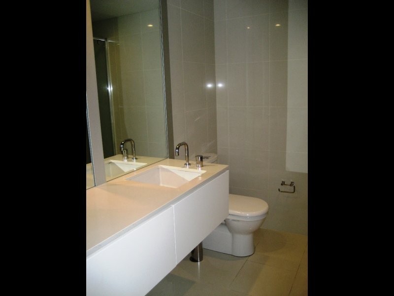 9 Hamilton Avenue, Surfers Paradise QLD 4217