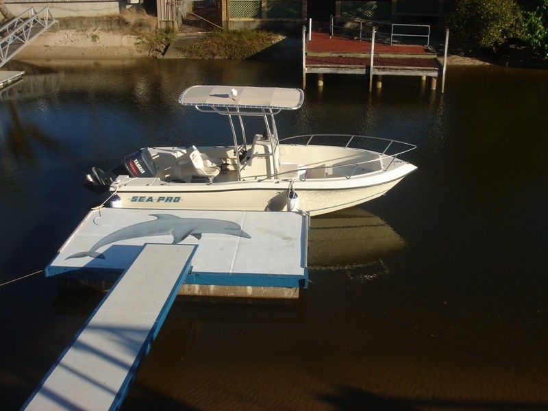 10 Pensacola Court, Broadbeach Waters QLD 4218