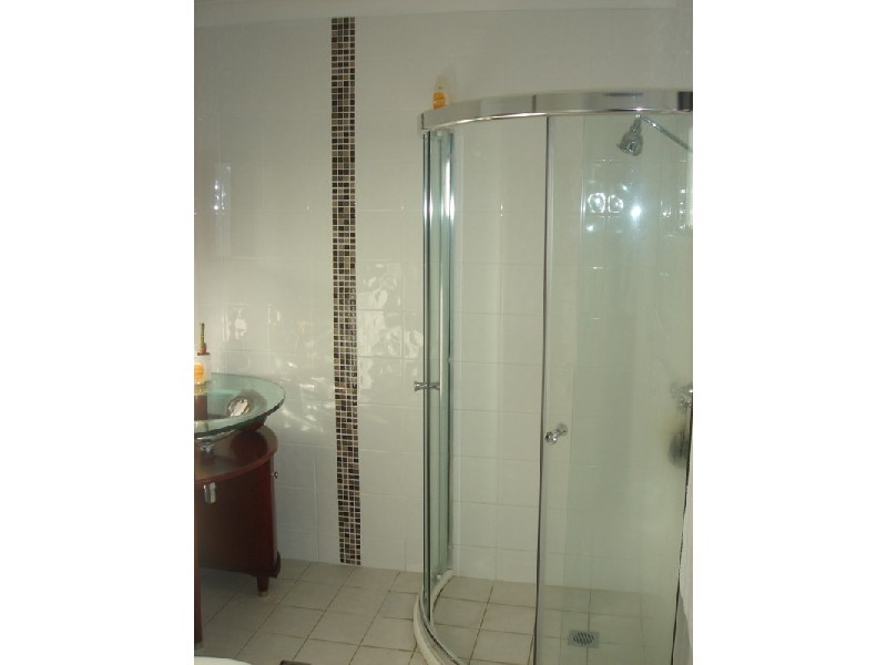 10 Pensacola Court, Broadbeach Waters QLD 4218