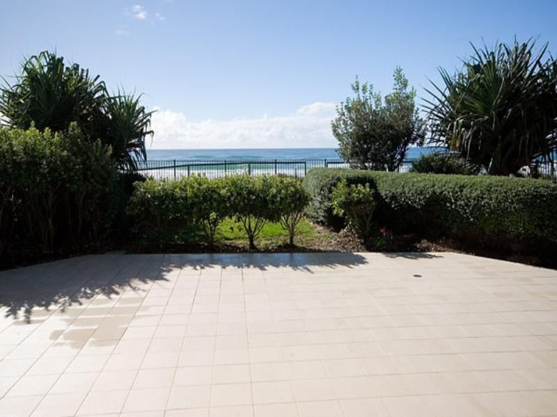 1 ‘Shoreline on the Beach’, 1285 Gold Coast Highway, Palm Beach QLD 4221