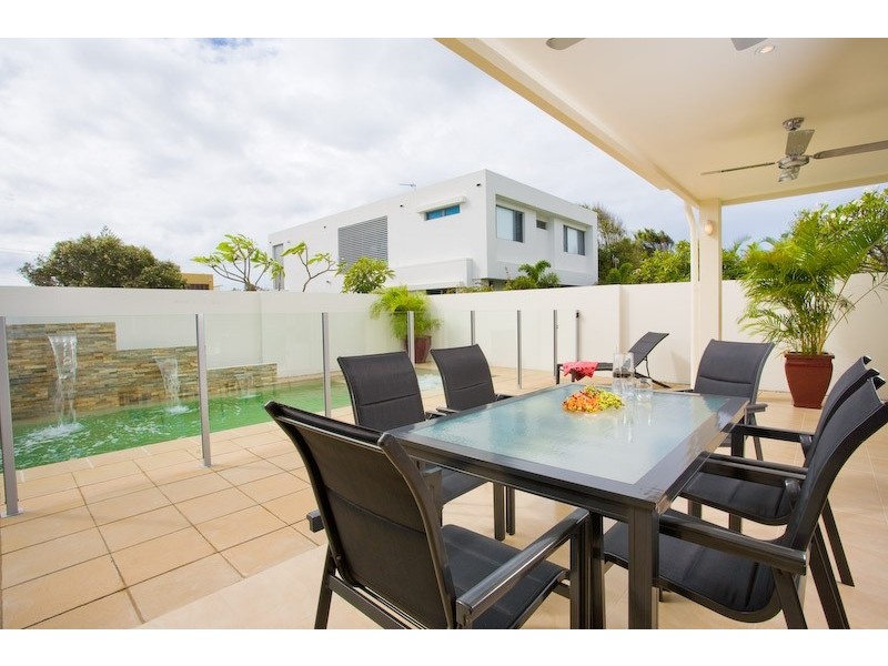 25 Alfred Street, Mermaid Beach QLD 4218