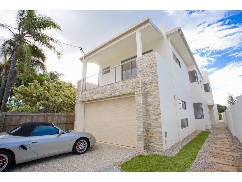 25 Alfred Street, Mermaid Beach QLD 4218