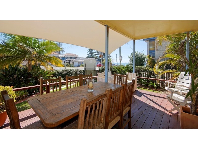 74 Hedges Avenue, Mermaid Beach QLD 4218
