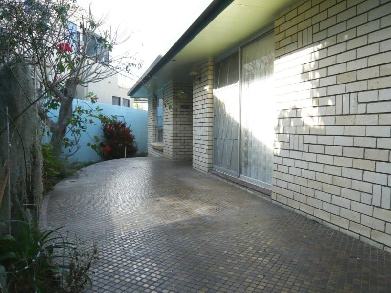 25 Sunrise Boulevard, Surfers Paradise QLD 4217