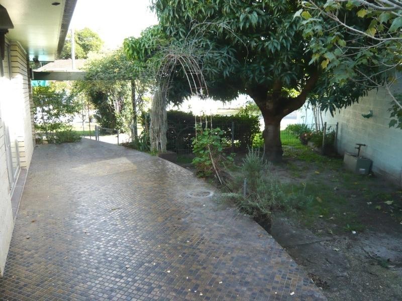 25 Sunrise Boulevard, Surfers Paradise QLD 4217