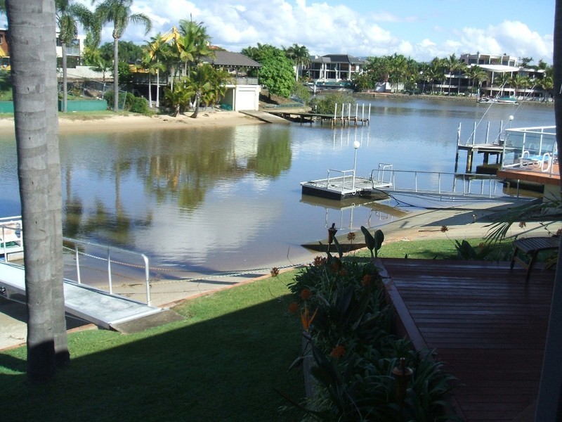 341 Monaco Street, Broadbeach Waters QLD 4218