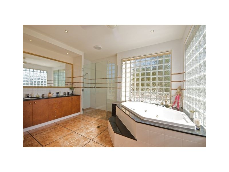 Isle Of Capri QLD 4217