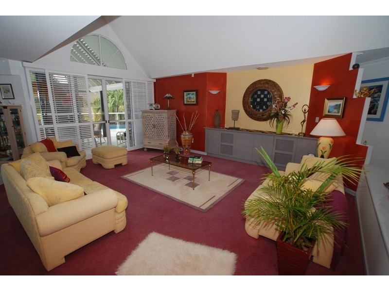 55 Fairway Drive, Clear Island Waters QLD 4226