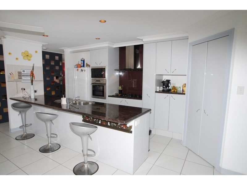 55 Fairway Drive, Clear Island Waters QLD 4226