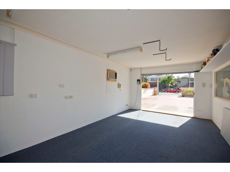 8 Glenelg Avenue, Mermaid Beach QLD 4218