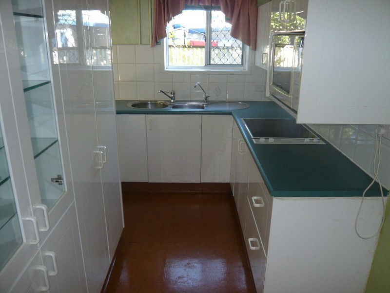 16 Thirteenth Avenue, Palm Beach QLD 4221