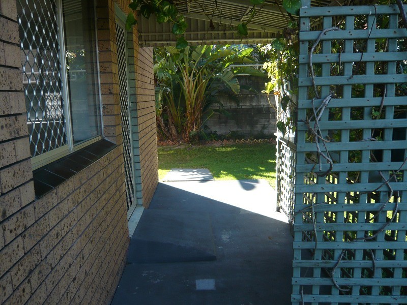 16 Thirteenth Avenue, Palm Beach QLD 4221