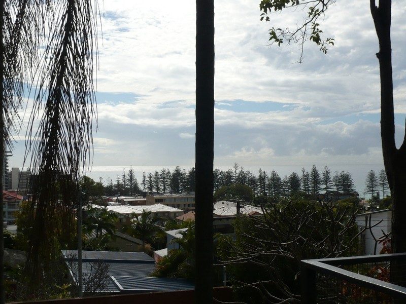 20 Hill Avenue, Burleigh Heads QLD 4220