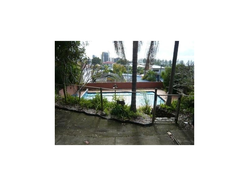 20 Hill Avenue, Burleigh Heads QLD 4220