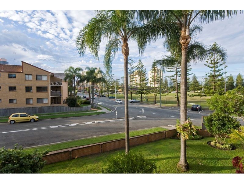 5/150 Surf Parade, Broadbeach QLD 4218