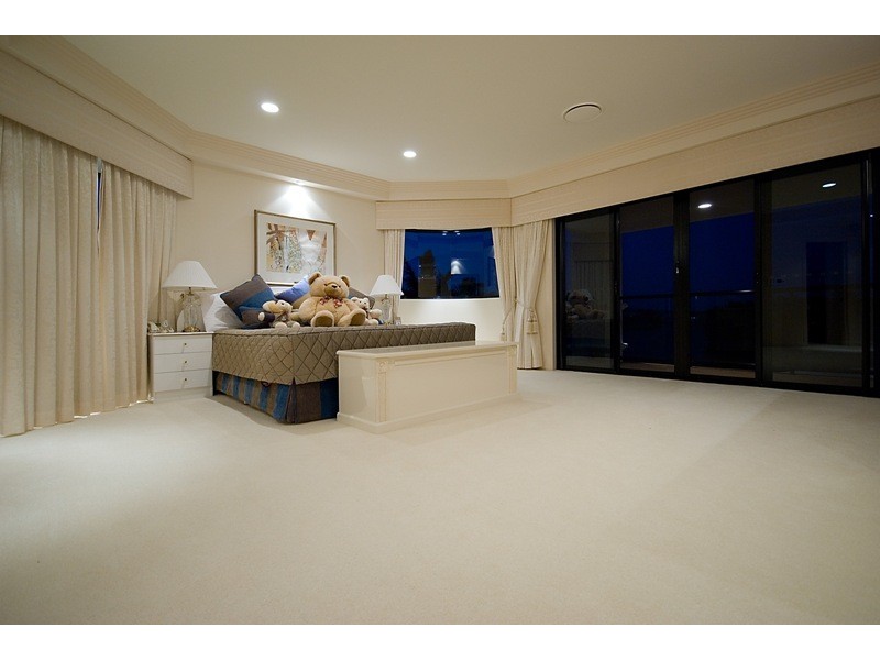 93 Bollard Circuit, Clear Island Waters QLD 4226