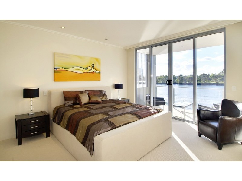 Apt 4 Eden on Sunset, 68 Sunset Boulevard, Surfers Paradise QLD 4217