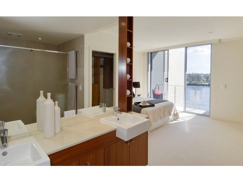 Apt 5 Eden on Sunset, 68 Sunset Boulevard, Surfers Paradise QLD 4217