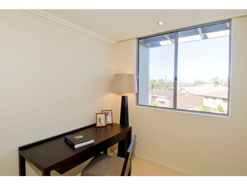 Apt 5 Eden on Sunset, 68 Sunset Boulevard, Surfers Paradise QLD 4217