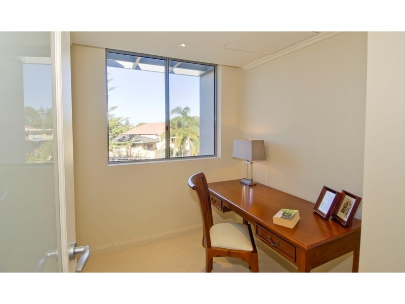 Apt 6 Eden on Sunset, 68 Sunset Boulevard, Surfers Paradise QLD 4217
