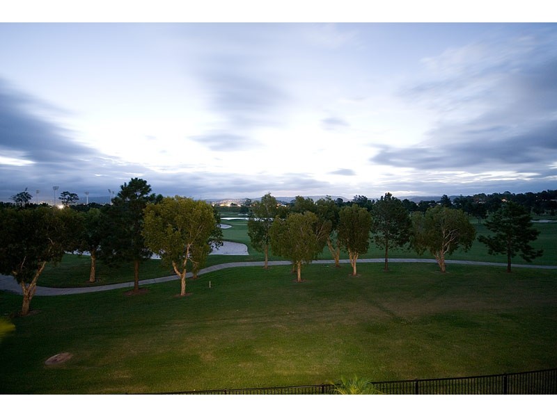 1038 Lakeview Terrace, Royal Pines, Benowa QLD 4217